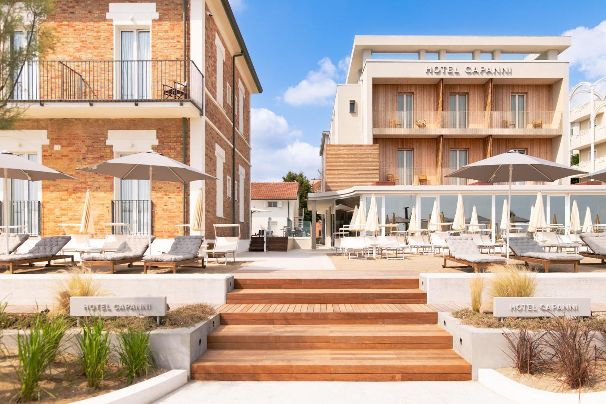 Hotel Capanni ベラーリア・イジェア・マリーナ エクステリア 写真